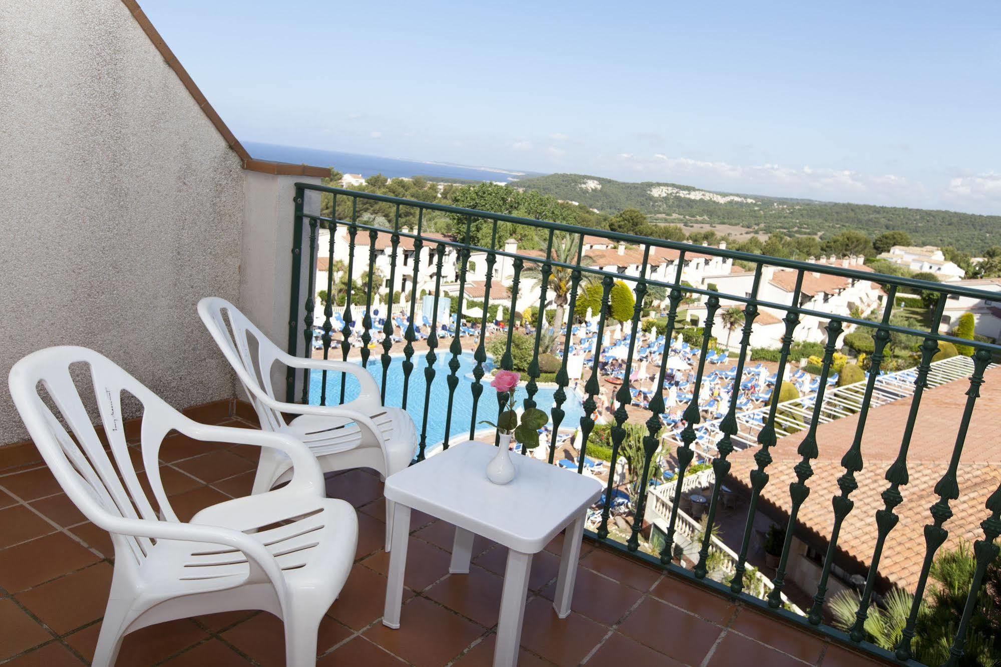 Son Bou Apartments Exterior foto